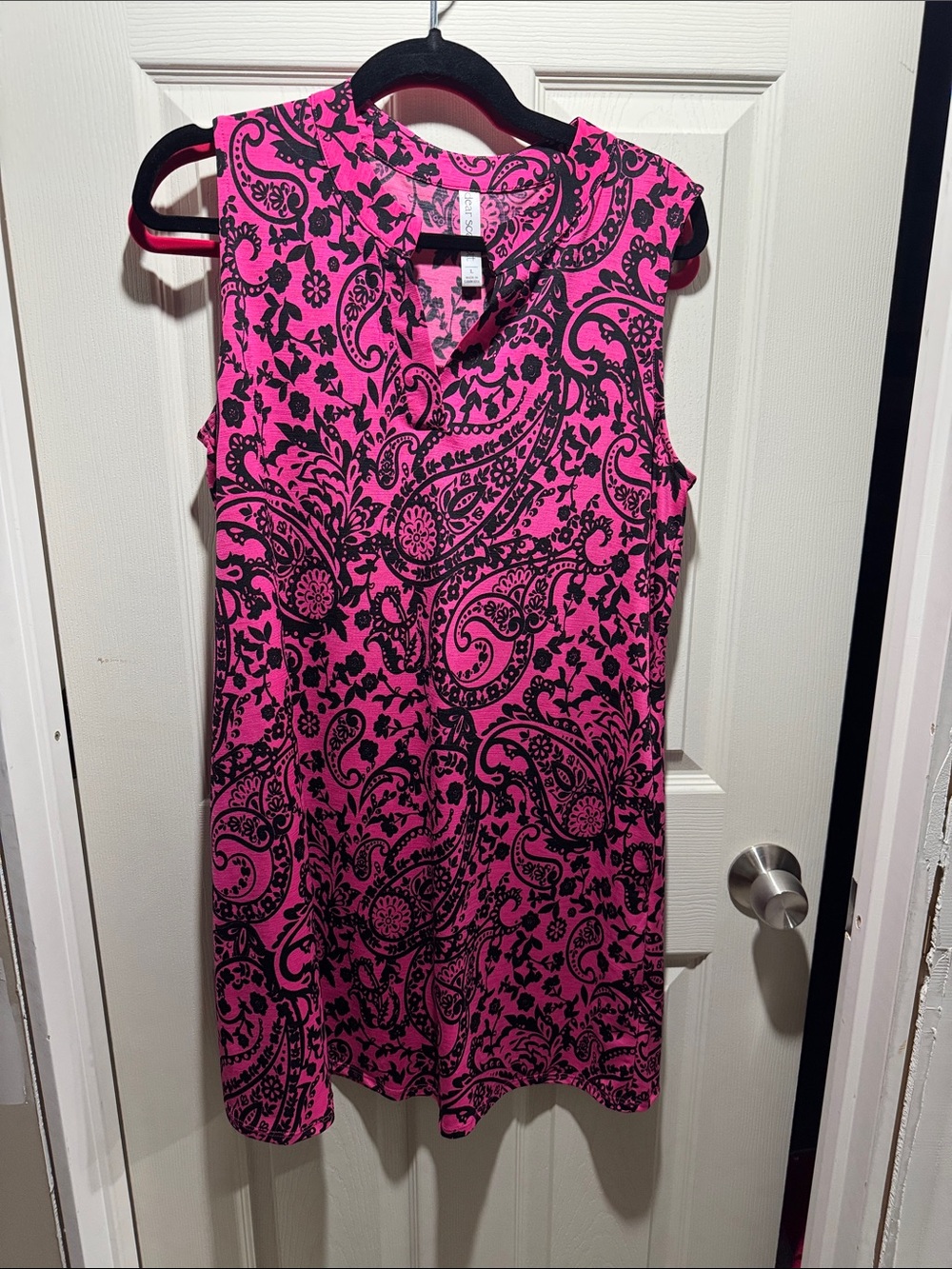 Sleeveless Hot Pink Paisley Tunic Top